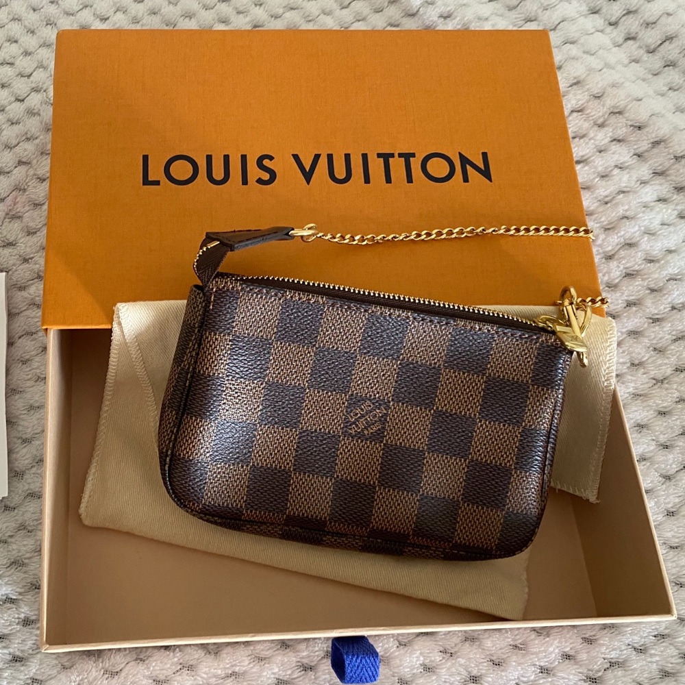 Authentic Louis Vuitton Mini Pochette Accessories